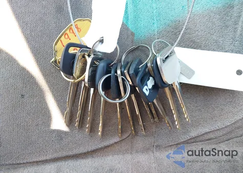 1998 Toyota Camry Le V6 из США, поврежденный, VIN 4T1BF22K1WU927328